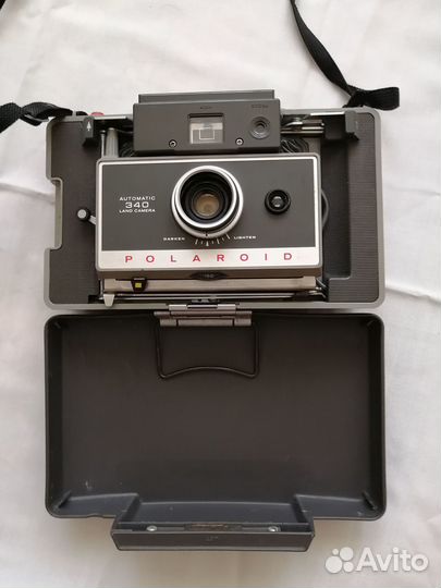 Polaroid Land Camera model 340 automatic