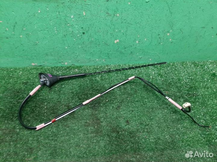 Антенна радио Toyota RAV4 A30 2007