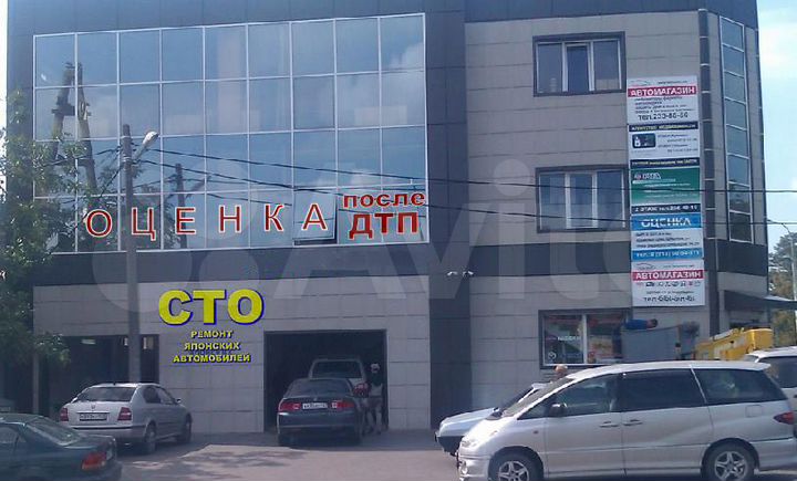 Здание с арендаторами, 500 м²