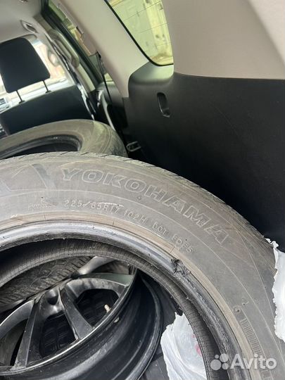 Yokohama Parada Spec-X PA02 225/65 R17