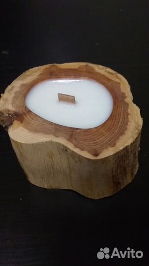 Свеча В подсвечнике из можжевельника