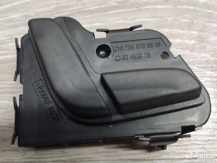 Кнопка регулировки сидения Mercedes C W204