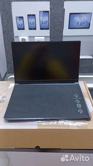 Ноутбук MSI modern 15