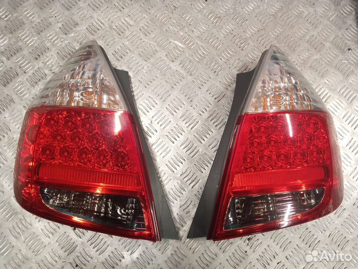 Стоп сигналы Honda Fit GD1 (рестайлинг)
