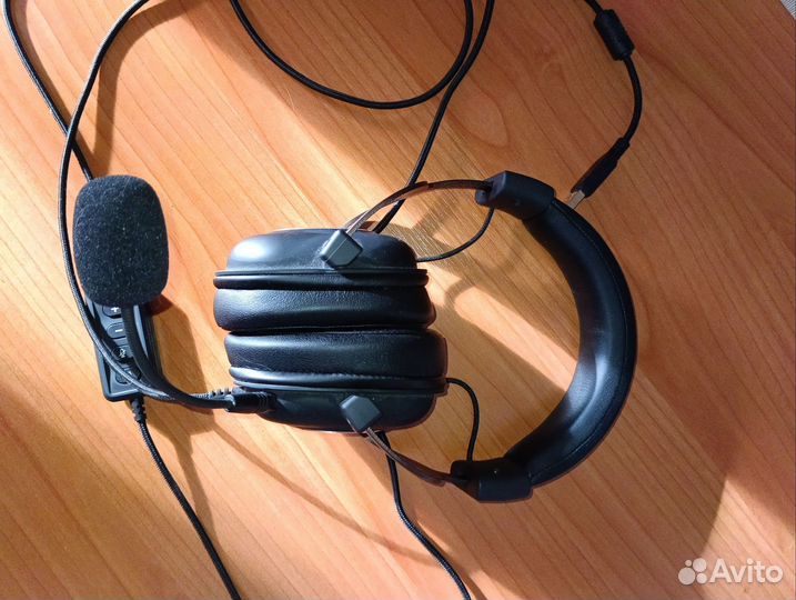 Игровые наушники