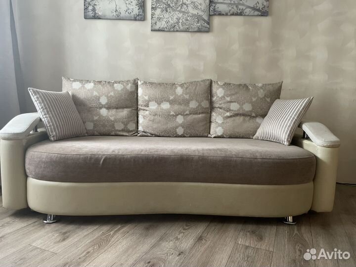 Диван еврокнижка