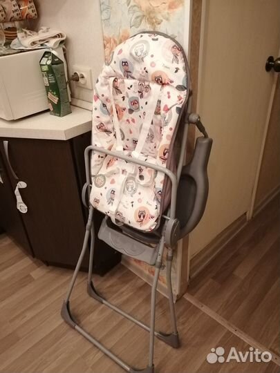 Детский столик и стульчик для кормления