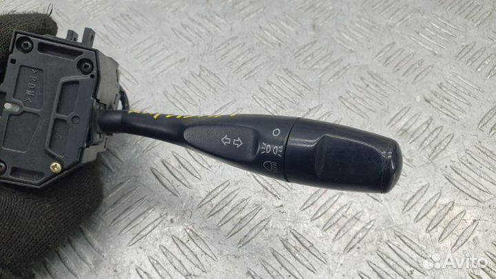 Переключатель поворотов подрулевой Mitsubishi