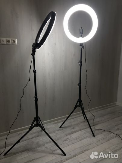 Кольцевая LED лампа