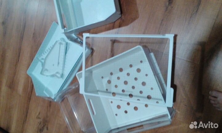 Полки и ящики для холодильника аристон