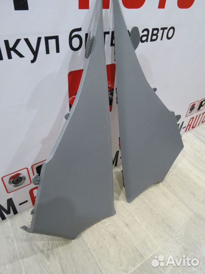 Обшивка задней стойки Kia Rio 3