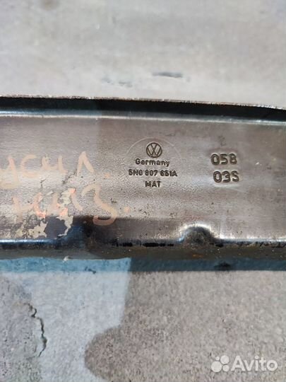 Усилитель переднего бампера Volkswagen Tiguan 5N1