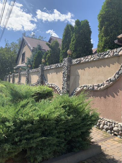 Дом 345 м² на участке 6 сот.