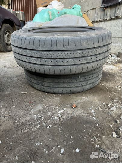 Kumho Radial 857 2.25/4.5 R4