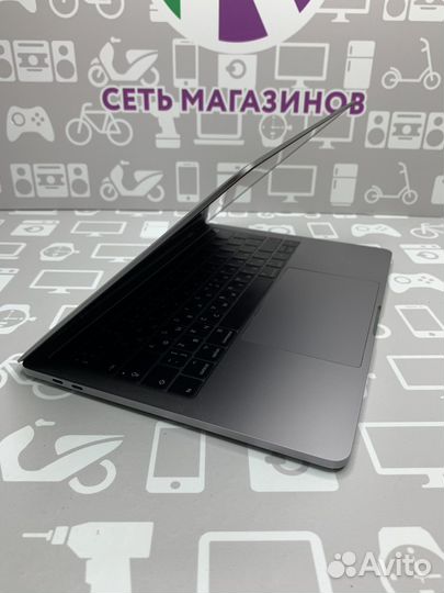 Apple MacBook Pro 2017 i5/8/500