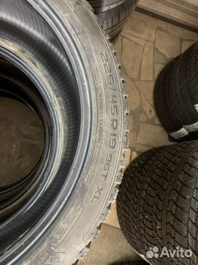 Nokian Tyres Hakkapeliitta 8 225/45 R19