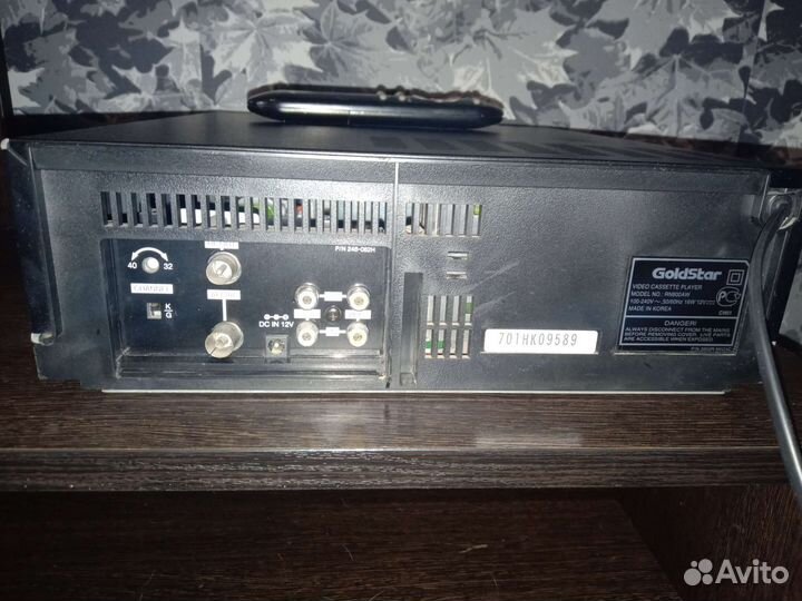 Видеомагнитофон goldstar