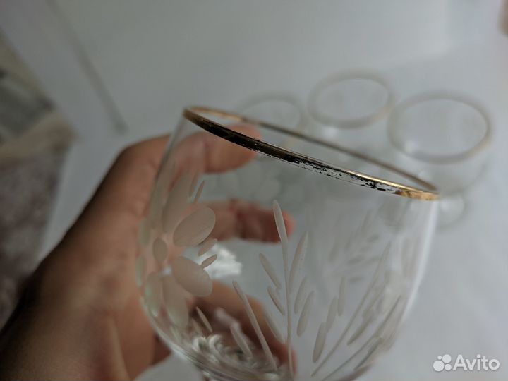 Бокалы и рюмки со цветочком