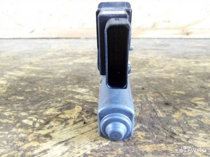 Мотор стеклоподъемника задний левый Volkswagen