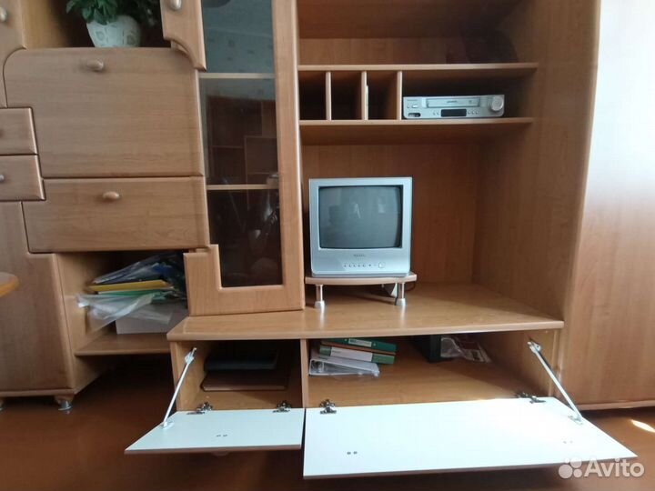 Шкаф стенка горка