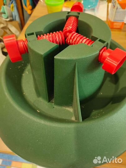 Подставка-фиксатор для ели