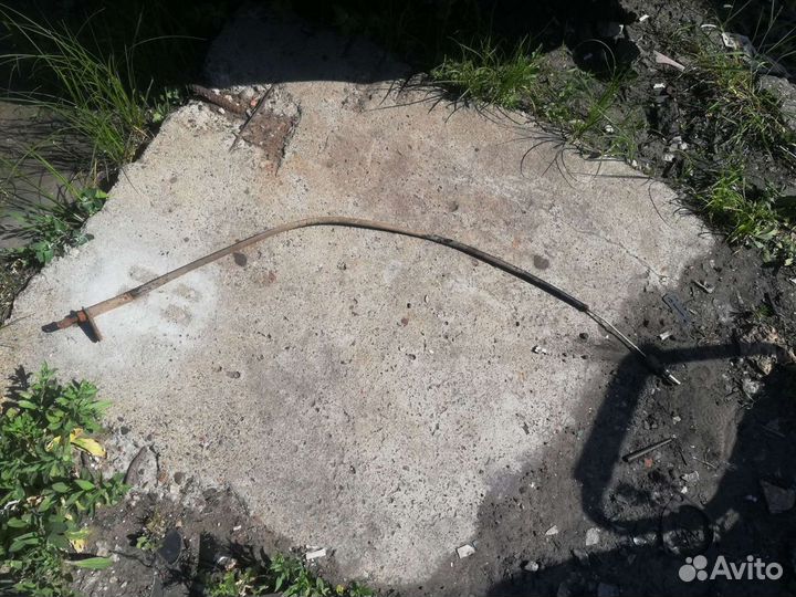 Тросик ручного тормоза Мерседес W210