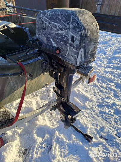 Моторная лодка