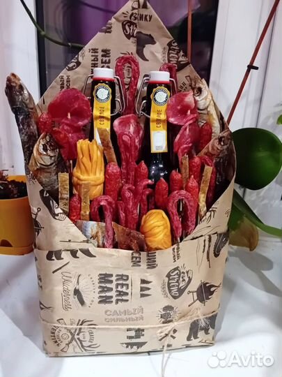 Съедобные мужские и женские букеты в подарок