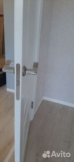 Монтаж межкомнатных дверей