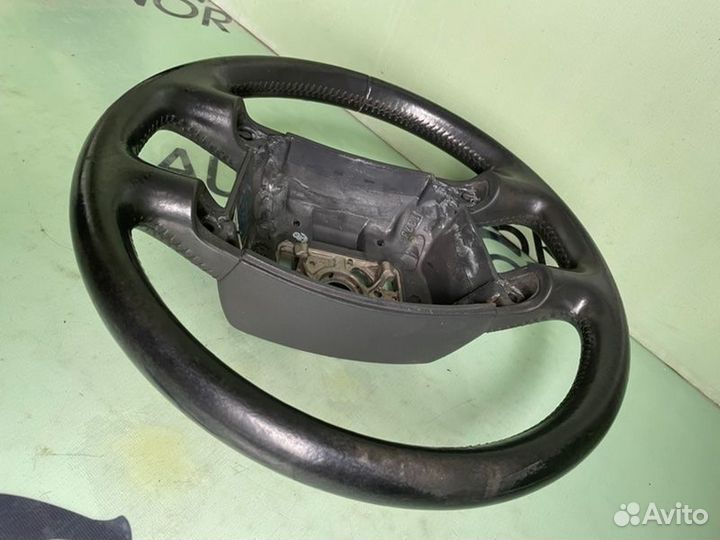 Руль Volkswagen Touareg 7L дорест. 2.5D BAC 2005