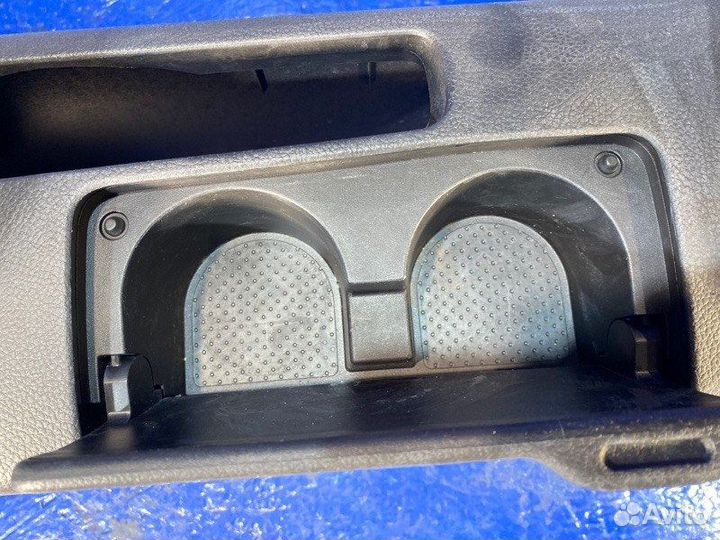 Подлокотник Nissan X-Trail T31 MR20 2007-2015