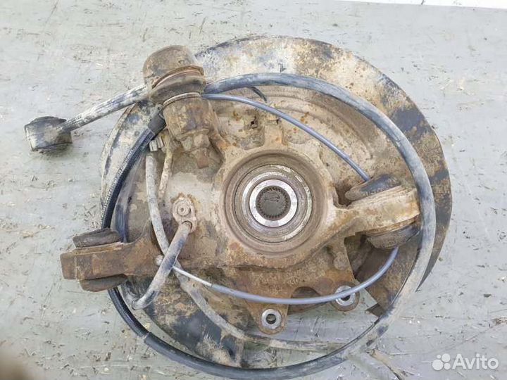 Кулак задний левый Land Rover Range Rover Vogue