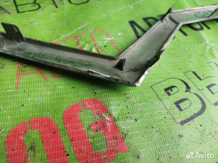 Молдинг переднего бампера Citroen C4/Ситроен С4