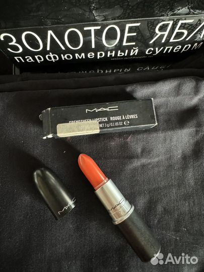 Помады Armani, mac, Givenchy