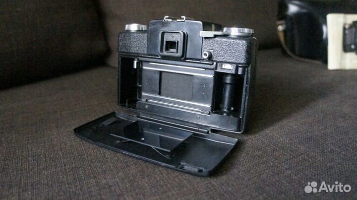 Фотоаппараты Зенит-16, Киев-19