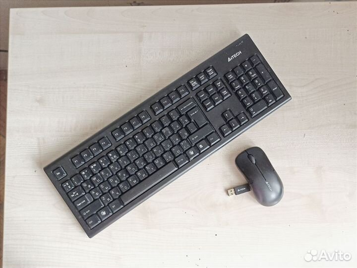 Беспроводная клавиатура и мышь A4tech
