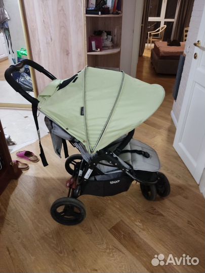 Прогулочная коляска