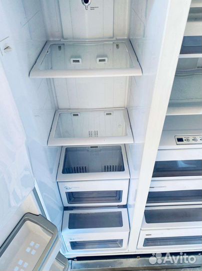 Холодильник Samsung Sibe by side