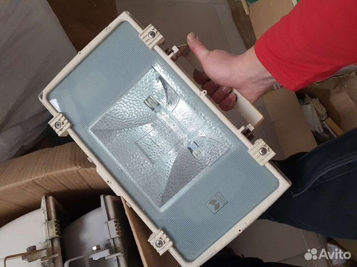 Прожектор уличный на здание, дом