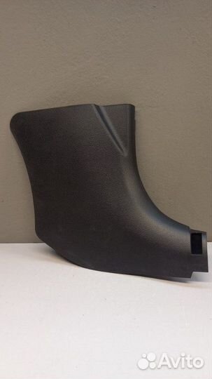 Накладка на порог передняя правая Kia Rio X 2021