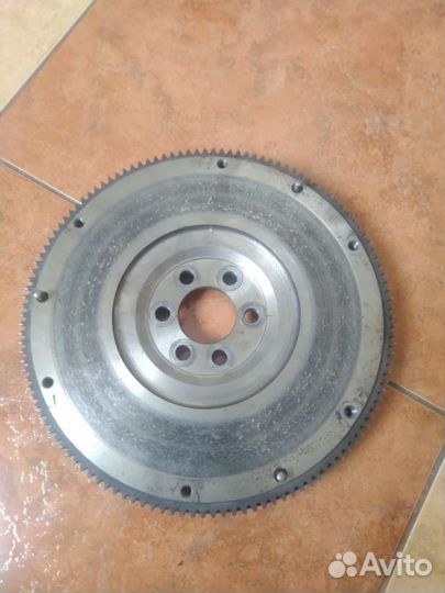 Маховик 030105271D Шкода Октавия А5, VW, Ауди