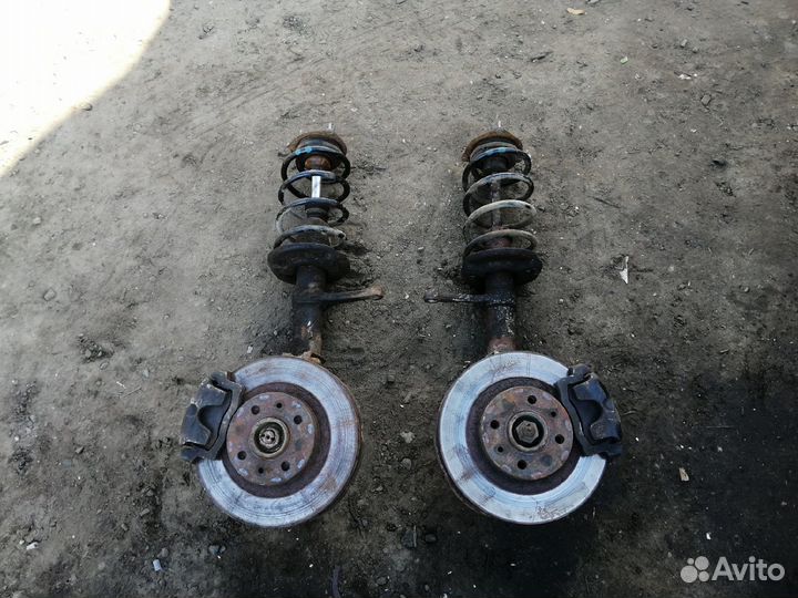 Стойка передняя Лада Приора LADA Priora