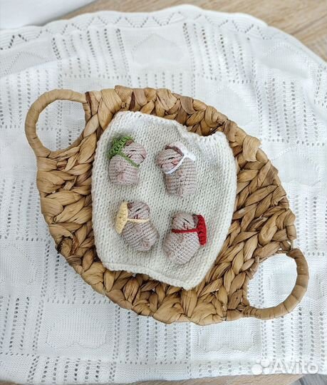 Вязаная игрушка брелок Капибара обвес