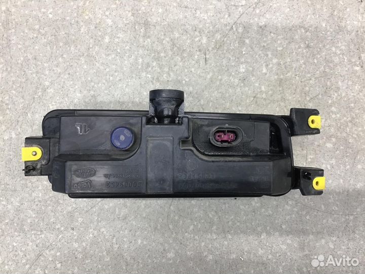 Фара противотуманная левая Land Rover Range Rover