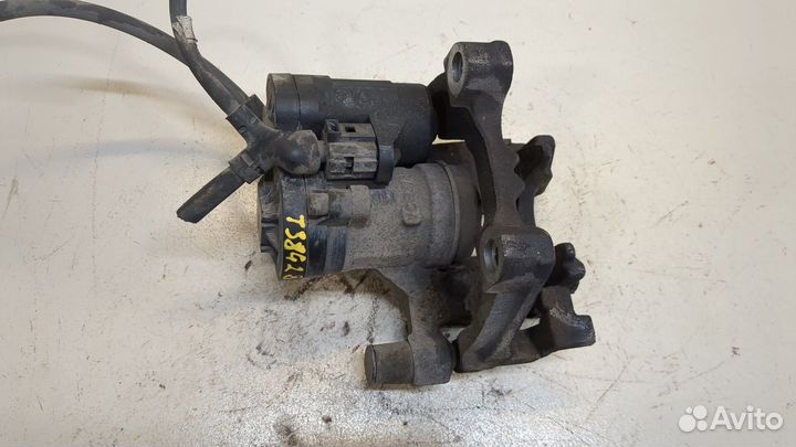 Суппорт правый задний Volkswagen Arteon, 2018