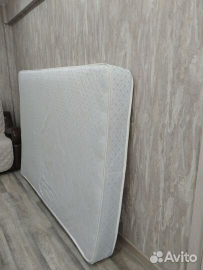 Матрас 140 190 б/у