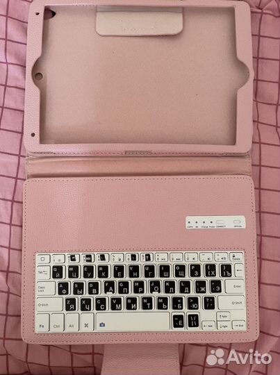 Клавиатура для iPad 7 (2019), iPad 8 (2020), iPad