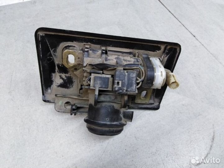 Замок багажника Мерседес