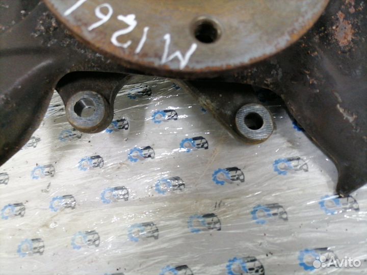 Кулак поворотный передний левый Mercedes W210