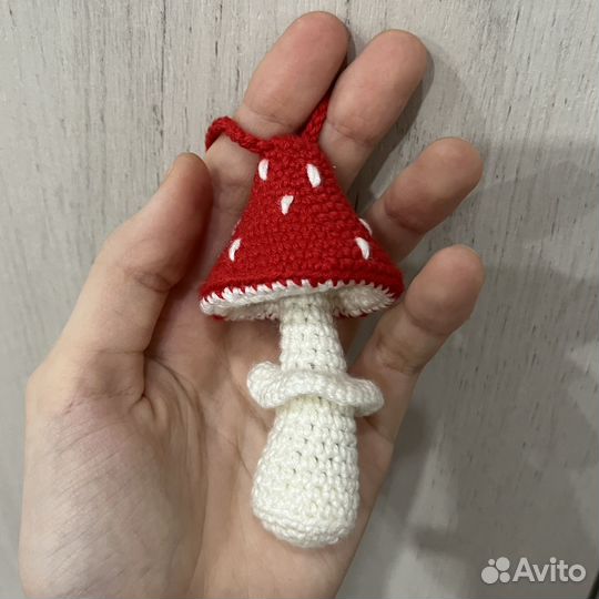 Брелок обвес на сумку мухомор